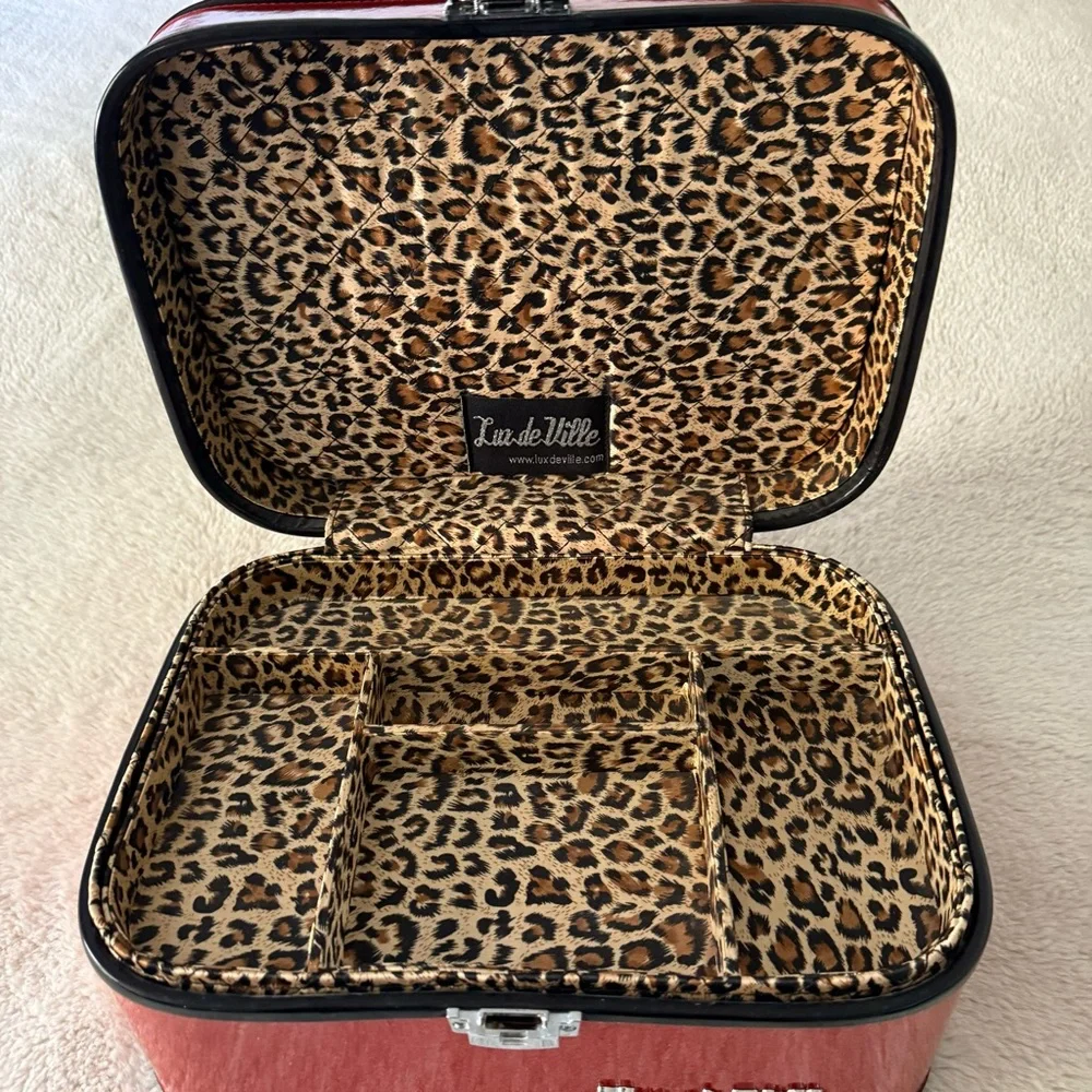 VTG Y2K LUX de VILLE * GO GO Pin-Up Vanity Case Sparkly Cherry Retro Red NOS ππ - Picture 1 of 9